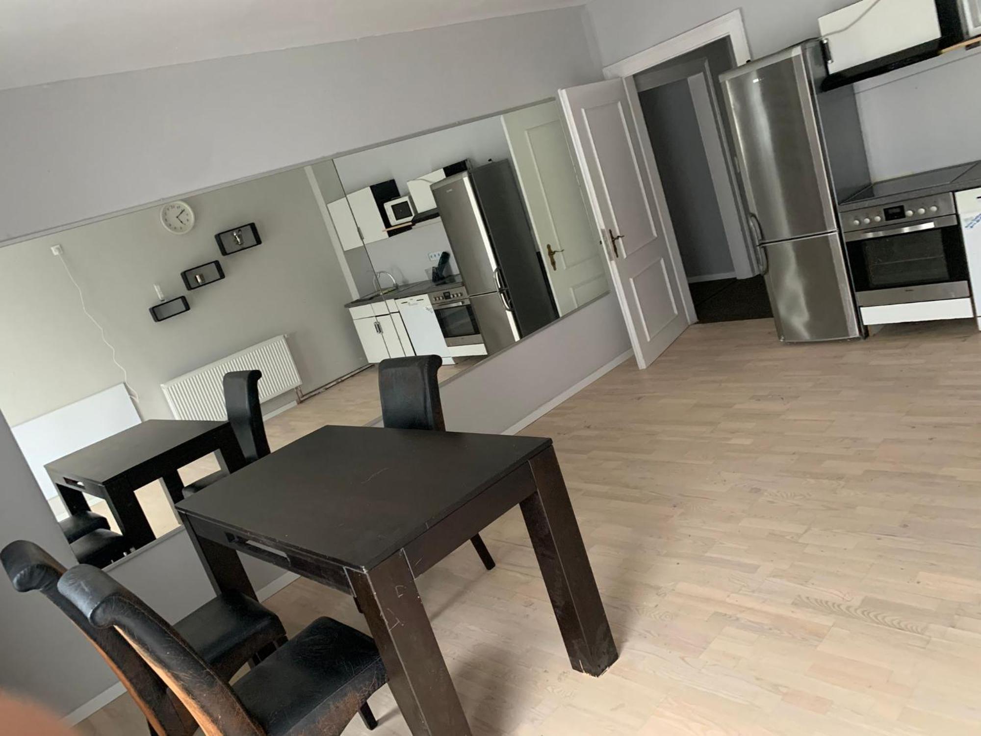 Kluse I Alle Doppel Boxspringbetten Koennen Getrennt Und Als Einzelbett Aufgestellt Werden Apartment Iserlohn